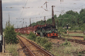Kohlevollzug 4-98 in H&ouml;rlitz, Bereich Stw.26, aus Richtung Kohlestapelplatz zum KW Brieske unterwegs