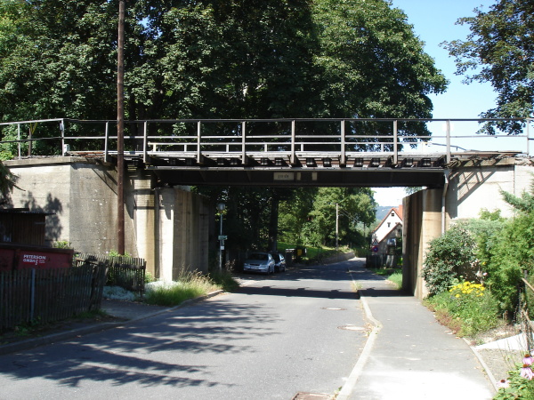 Die Strecke &uuml;ber die Br&uuml;cke am Niederviebig in Richtung Zittau-Vorstadt