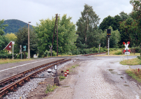 The signal in direction of Bertsdorf station